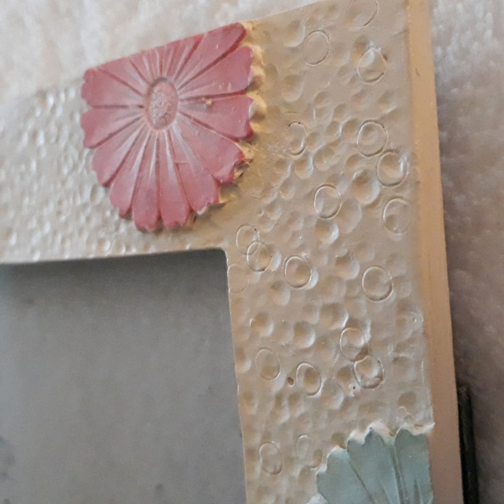 Pastel flowers 4 x 6 picture frame
